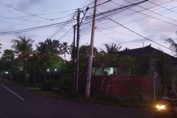 Masyarakat Keluhkan Lampu Penerangan Jalan Mati di Kelurahan Banjar Tengah