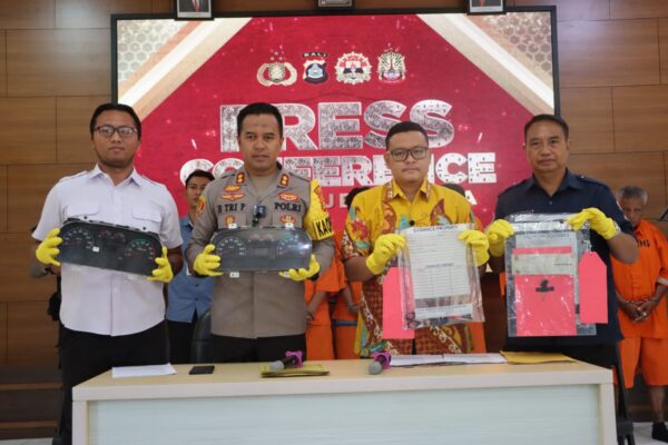 Pencuri Speedometer yang Resahkan Sopir Truk Bali Dibekuk Polres Jembrana