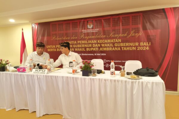 KPUD Jembrana Melantik 25 Anggota PPK,  Adi Sanjaya : Tekankan Netralitas dan Integritas