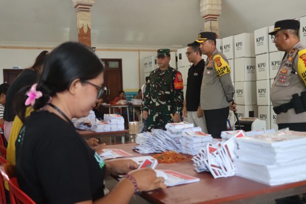 Kapolres dan Dandim Jembrana Tinjau Gudang Logistik KPU untuk Pastikan Keamanan Pemilu