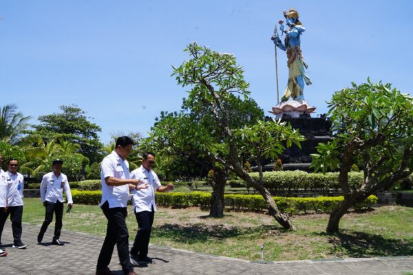 Pjs Sukra Ajak Majukan Obyek Wisata Bali Barat