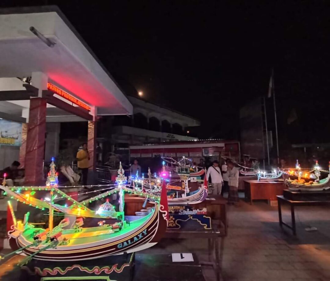 Festival Miniatur Perahu Nelayan di Desa Pengambengan Dipadati Pengunjung