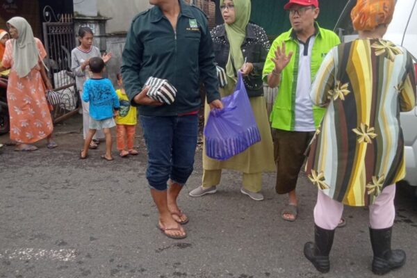 Turun Gelanggang, LPP dan Bacaleg PKB Bantu Warga Terdampak Banjir