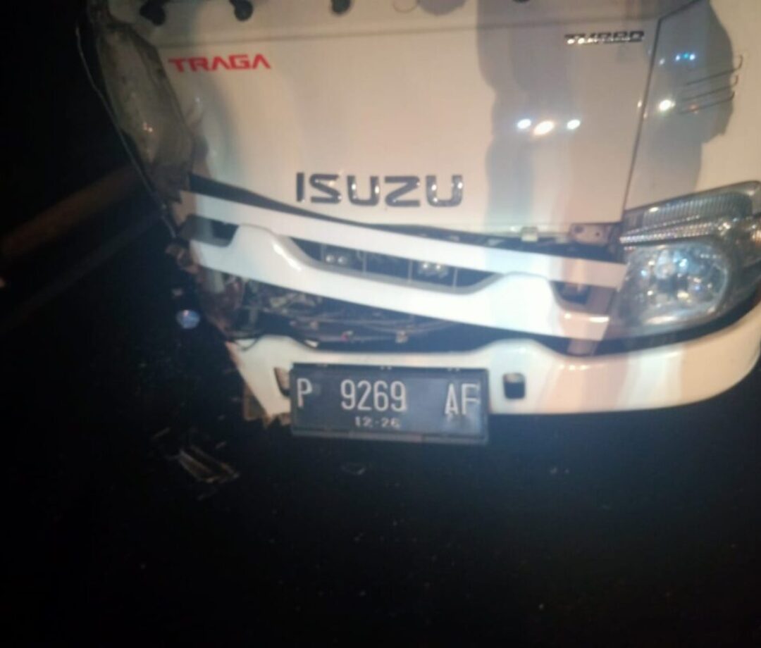 Satu Pengendara Serta Dua Penumpang Motor Tewas Di Tempat, Usai Dihantam Isuzu Pikap