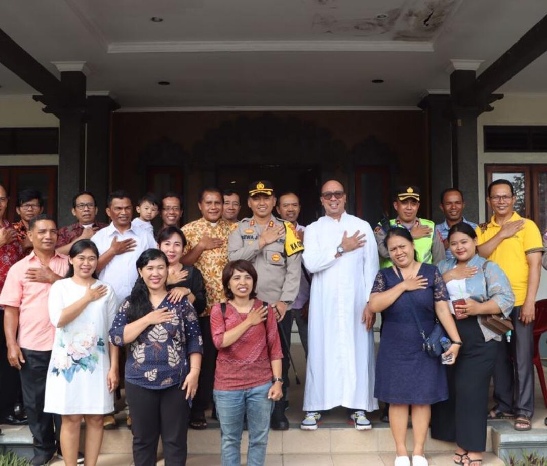 Minggu Kasih, Kapolres Jembrana ke Gereja Katolik Santo Petrus Negara