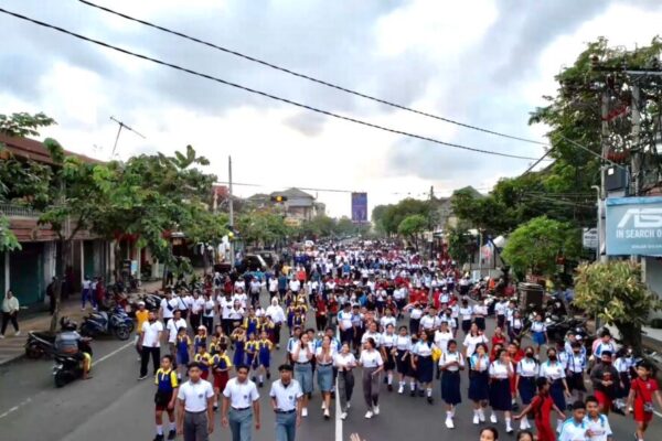 Ulang Tahun ke-128 Kota Negara, Ribuan Warga ikuti Jalan Santai