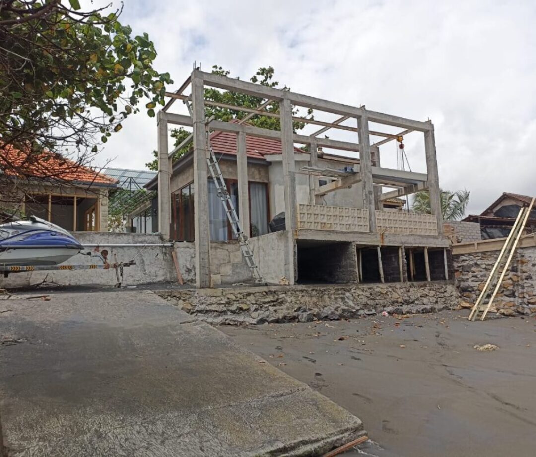 Skandal Pembangunan Vila oleh WNA di Pantai Pebuahan