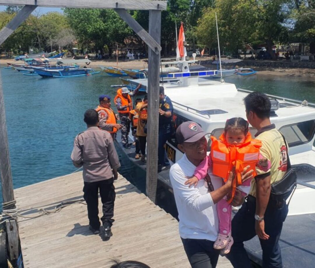 Ratusan Penumpang Dievakuasi, KMP Gerbang Samudra 2 Mati Mesin di Tengah Laut