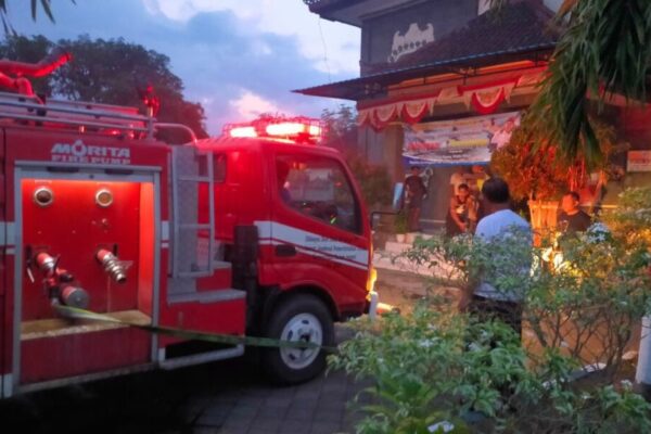 kantor Desa Pohsanten Terbakar, Kerugian ditaksir 40 Juta