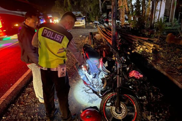 Kecelakaan Maut di Medewi, Mengakibatkan Rumah Rusak dan Korban Jiwa