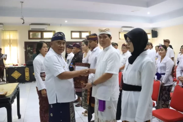 2 Pejabat Administrator dan 57 Jabatan Fungsional Kesehatan Dilantik Bupati